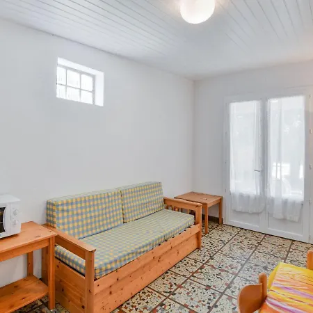 Charming Holiday In Saint-savinien With Roofed Terrace